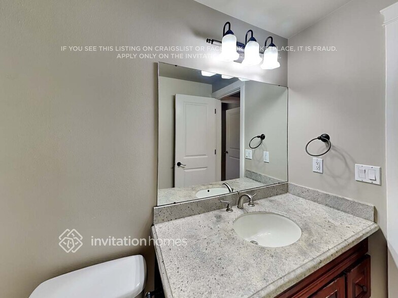 Building Photo - 11104 Paine Field Way