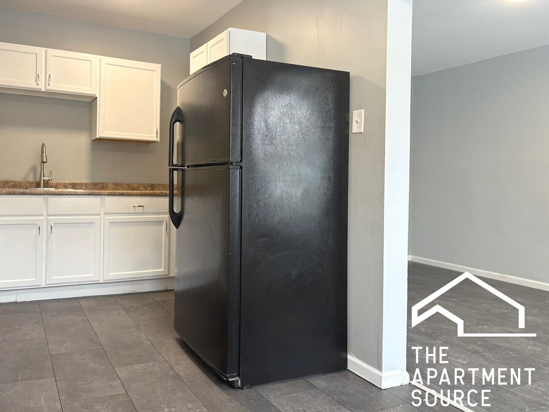 Building Photo - 6226 S Western Ave