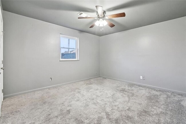 Building Photo - 2108 River Queen Dr