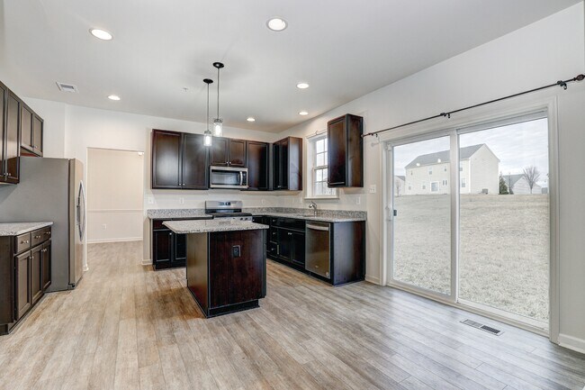 Building Photo - 9307 Drumman Dr