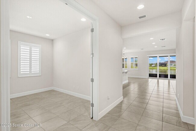Building Photo - 2999 Pangea Cir
