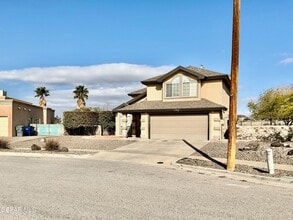 Building Photo - 7369 Luz De Lumbre Ave