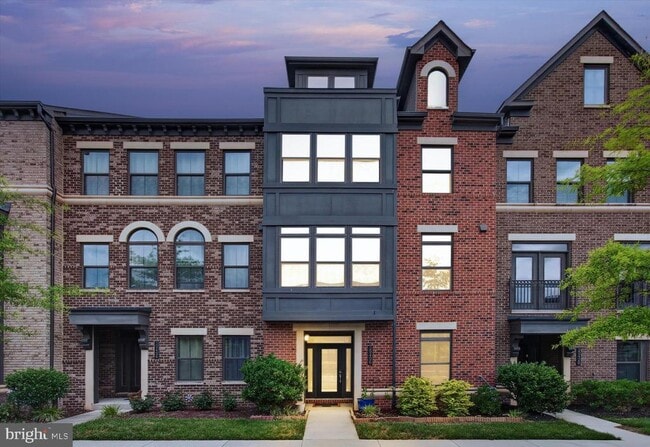 Building Photo - 22426 Philanthropic Dr