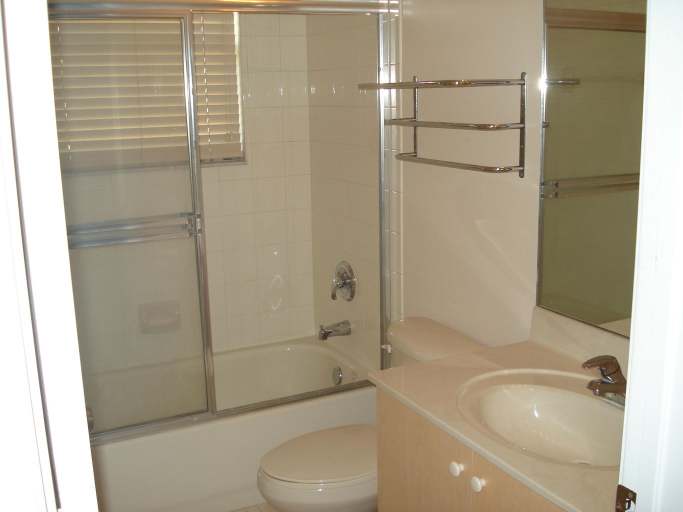 Building Photo - 5012 Starblaze Dr