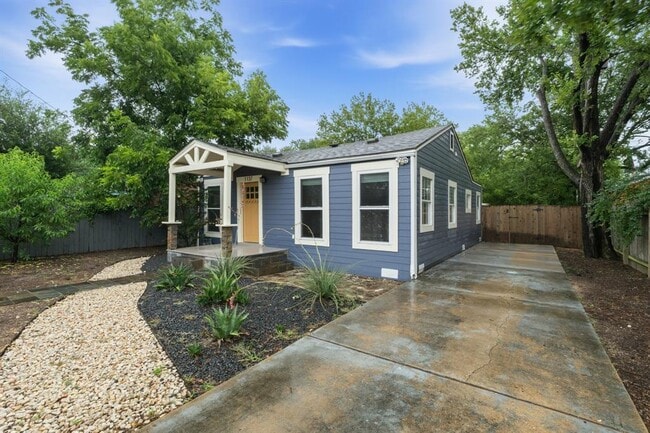 Building Photo - 1137 Nickols Ave