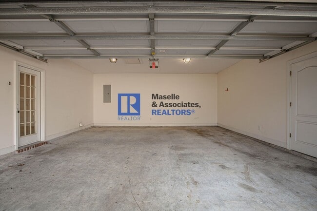 Building Photo - 3 Bed/2 Bath Home in Brandon