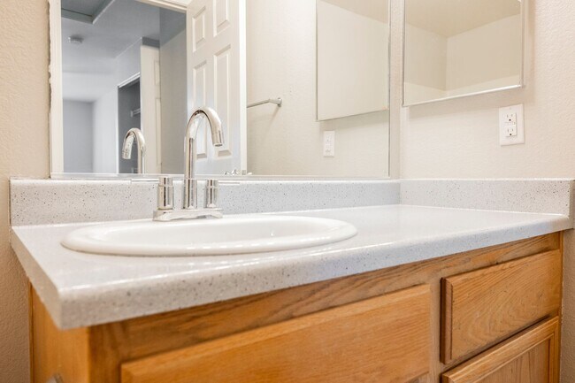 Building Photo - Like-New 2BR/2BA Condo in Gated Manzanita Community – Vaulted Ceilings & Fireplace!