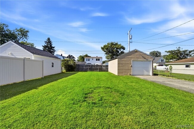 Building Photo - 66 Cleveland Dr