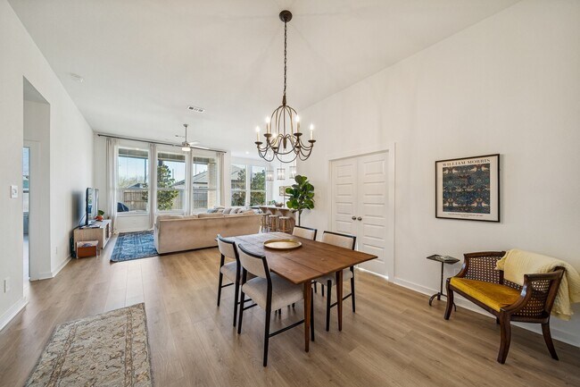 Building Photo - 30207 Gold Finch Pl