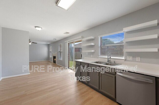 Building Photo - 906 Low Brim Cove