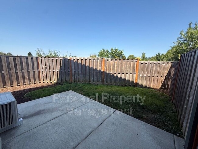 Building Photo - 1530 NW 29th Pl