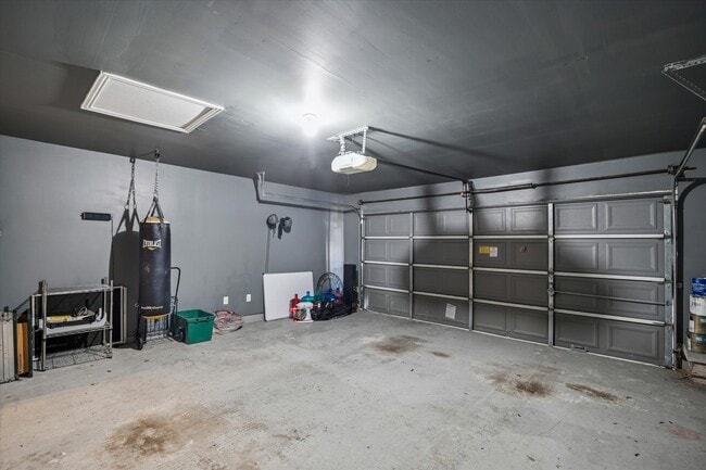 Building Photo - 16027 Powder Springs Ln