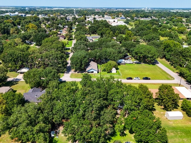 Building Photo - 2411 Orange St