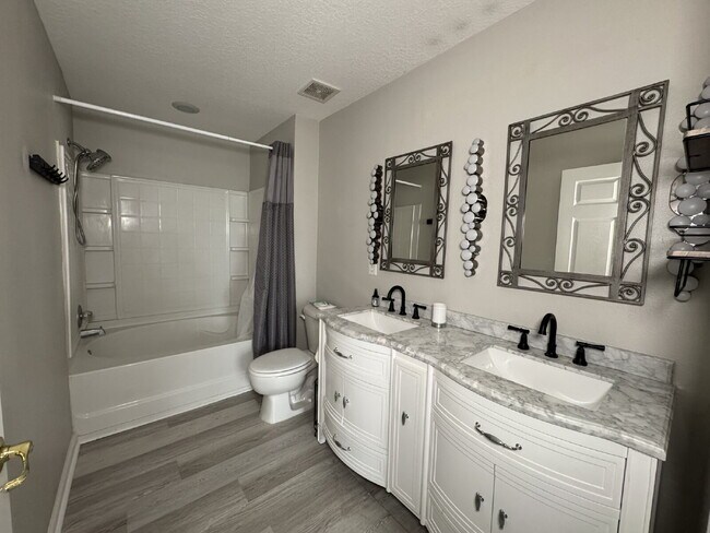 Building Photo - The Preserve Condos @ Oakleaf Plantation