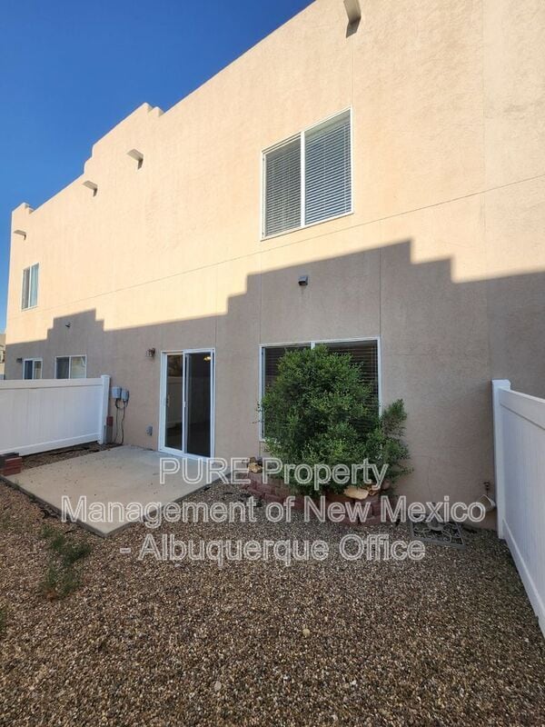 Building Photo - 3004 Calla Lilly Ln