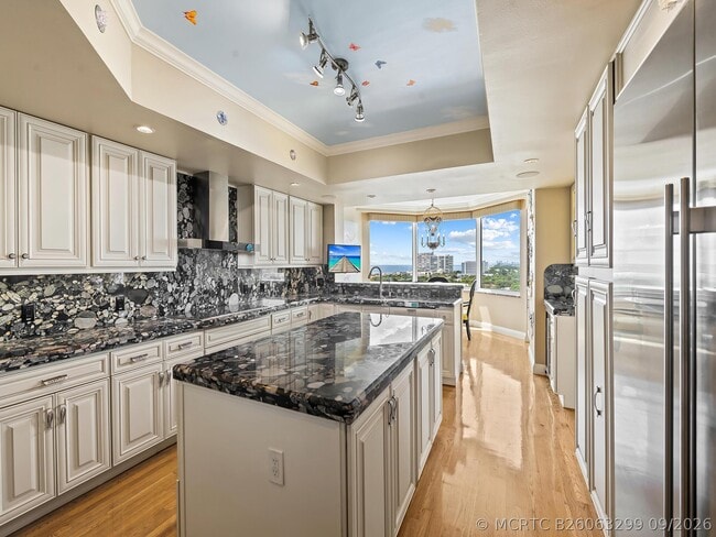 Building Photo - 3055 Harbor Dr