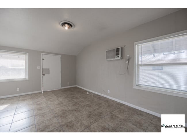 Building Photo - Comfortable 2/1 Chandler Apartment!