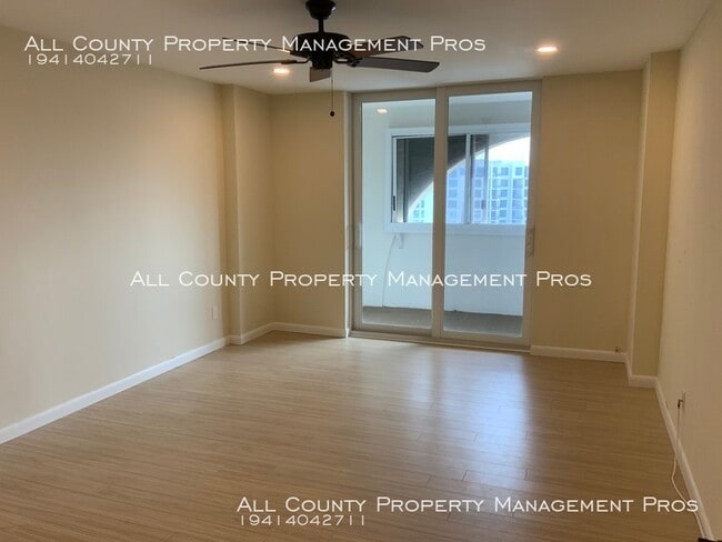 Building Photo - DOWNTOWN PENTHOUSE CONDO WITH CITY VIEW