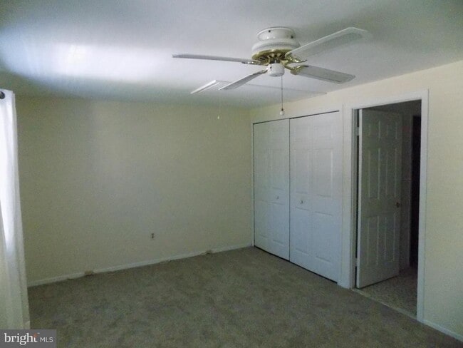 Building Photo - 702 Towne Center Dr