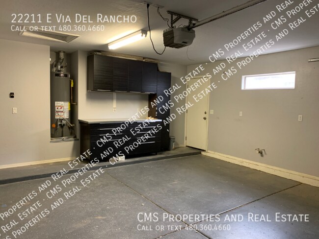 Building Photo - 22211 E Via del Rancho
