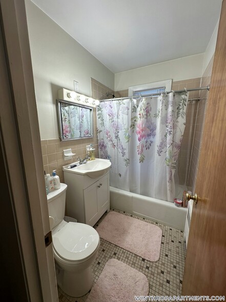 Building Photo - 90 Winthrop Shore Dr