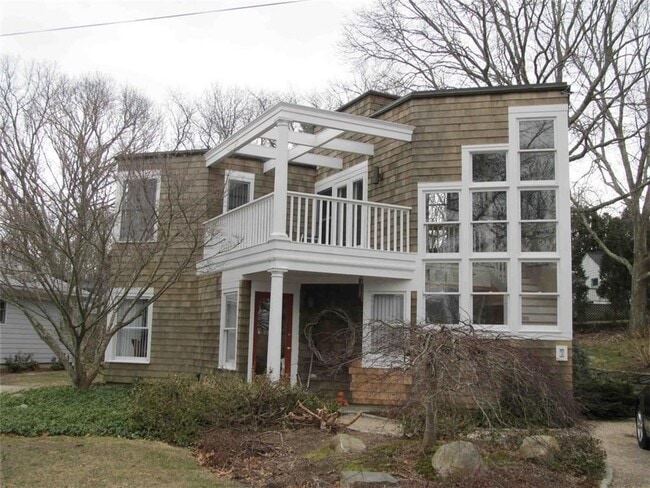 Primary Photo - 7 Spring Cove Rd