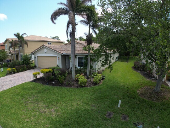 Building Photo - 5574 43rd Ct