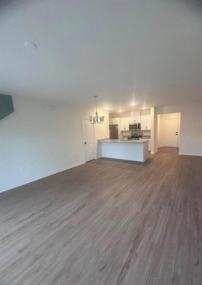 Building Photo - 9288 Westside Hls Dr