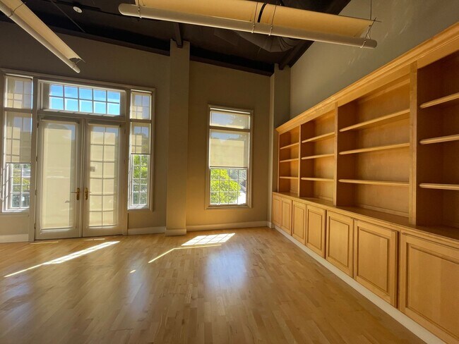 Building Photo - LOS GATOS - DOWNTOWN LOFT RESIDENCE