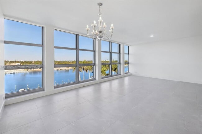 Building Photo - 5065 Collins Ave