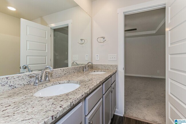 Building Photo - 7265 Owen Park Cir