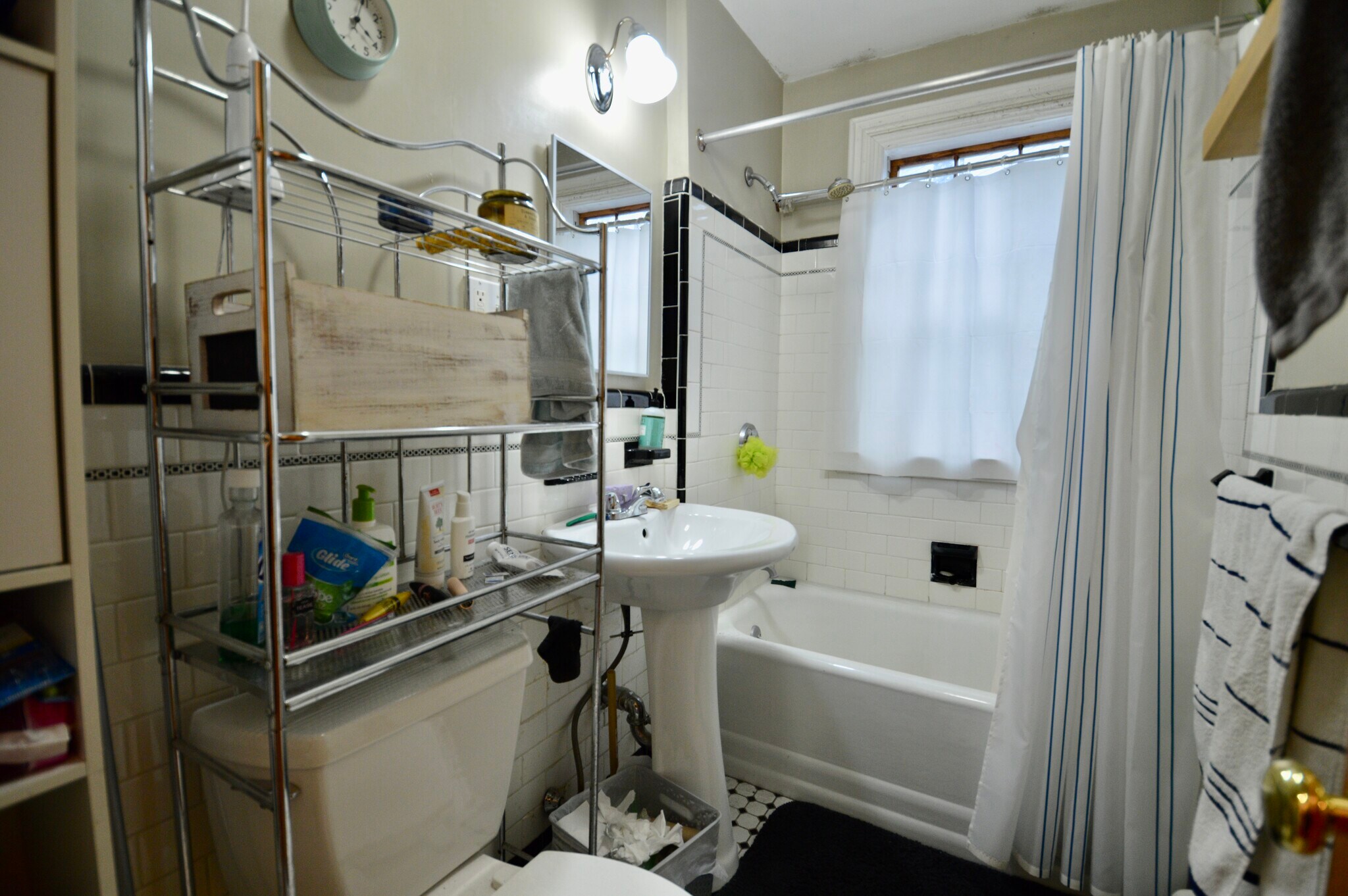 Building Photo - 24 Grovenor Rd