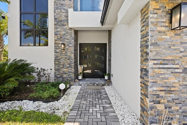 Building Photo - 12120 Rhino Oaks Dr