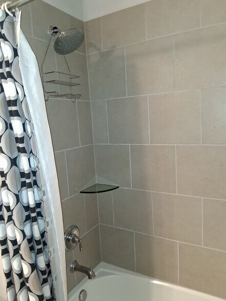 Building Photo - 6307 Southern Cross Dr