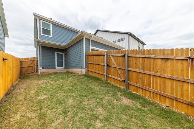 Building Photo - 2440 Berryville Ln