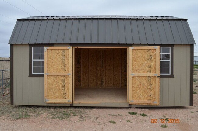 Building Photo - 805 S Weatherford St