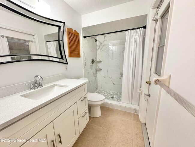 Building Photo - 522 Karney Ave NE