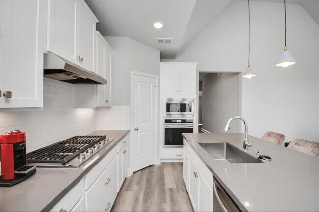 Building Photo - 8707 Morris Wds Dr