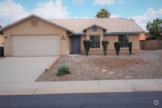 Building Photo - Great Home in the Canyon de Flores Subdivi...