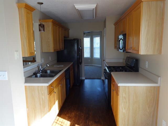 Building Photo - 197 Moreland Cir