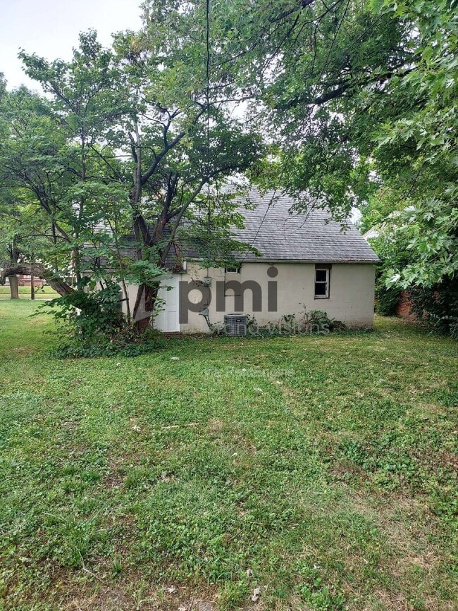 Building Photo - 328 E Kellar Ln