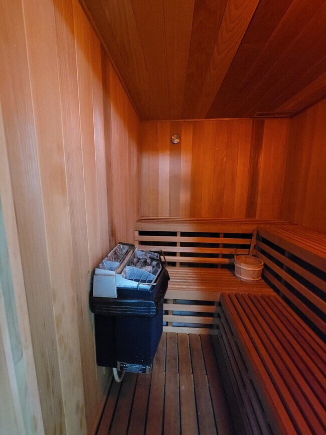 Building Photo - 40 N Mill St