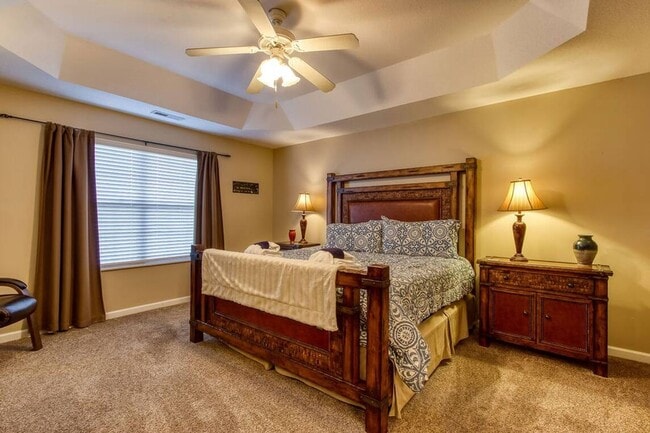 Building Photo - FULLY FURNISHED!!! GREAT FOR CORPORATE HOUSING!!!!