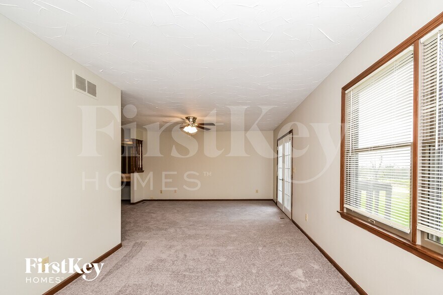 Building Photo - 5668 Eagle Nest Ct