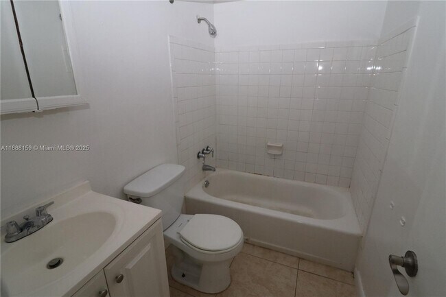 Building Photo - 1708 N 16th Ave