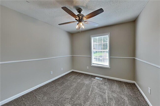 Building Photo - 108 Ivy Trace Ln