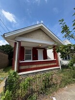 Building Photo - 122 W 15th St