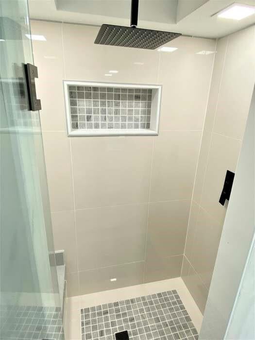 Building Photo - 195 Flanders Dr