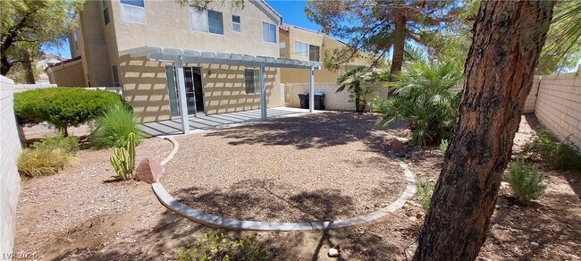 Building Photo - 8917 Picket Fence Ave