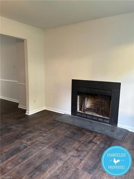 Building Photo - 6 Lord Foxley Ct